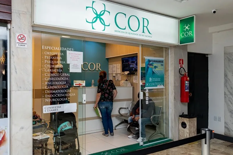 Fachada da Clínica Cor na Rua do Catete, 228, Catete, Rio de Janeiro